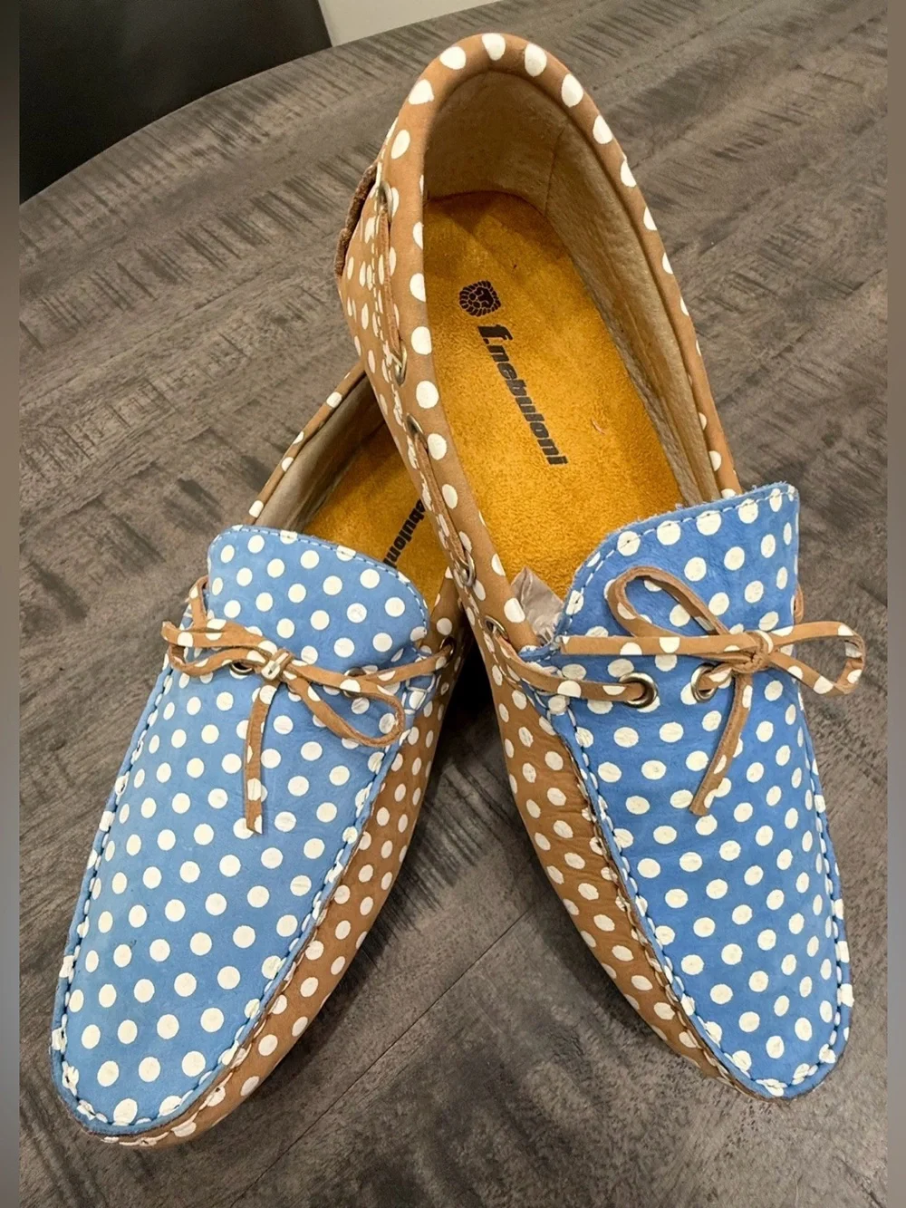 VINTAGE/Polka Dot Tan Driving Loafers with Blue Interior